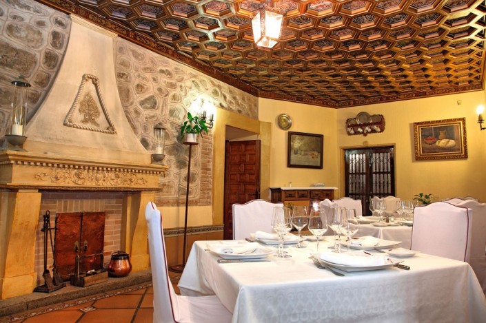 Salón Oro para celebrar tu boda íntima en Toledo Salón Oro para celebrar tu boda íntima en Toledo