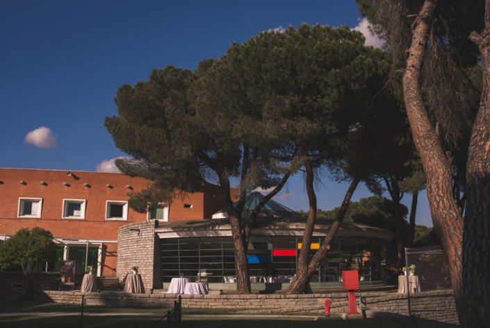 Catering en el exterior del Instituto Eduardo Torroja