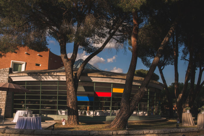 Catering en las afueras del Instituto Eduardo Torroja