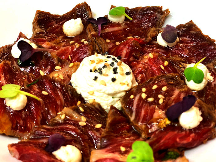 tataki-presa-ternera-espuma-jengibre-sesamo